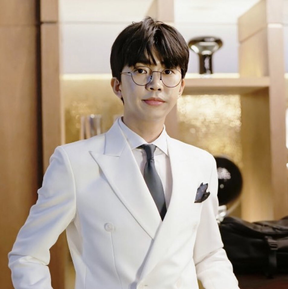  p>林英雄(         ),1991年6月16日出生于