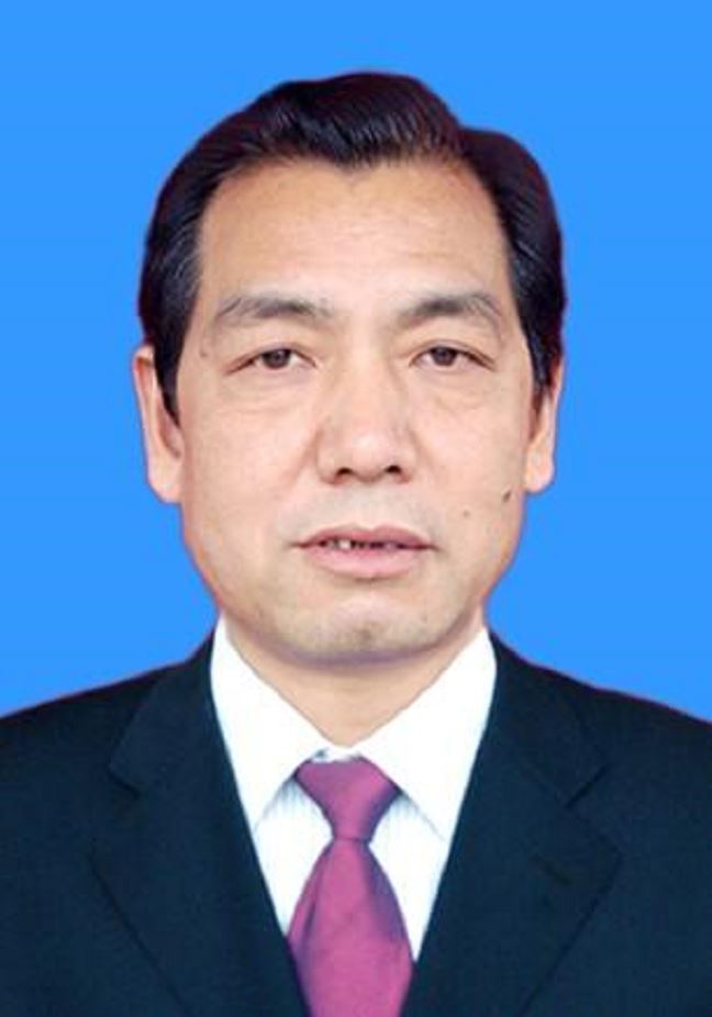  p>杜运平,男,1966年8月,中共党员,籍贯邯郸市肥乡区屯庄营乡.