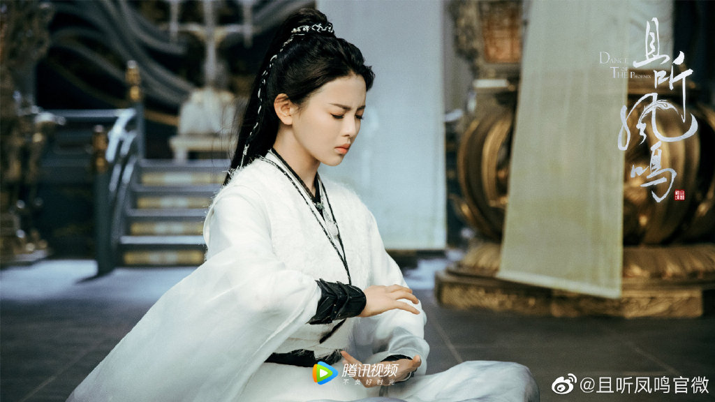 hr">凤舞,小说《 a target="_blank" href="/item/神医凰后/23772630"