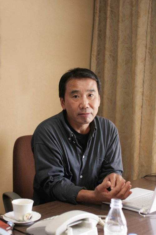 村上春树是如何坚持四十年持续写作的？_百科TA说