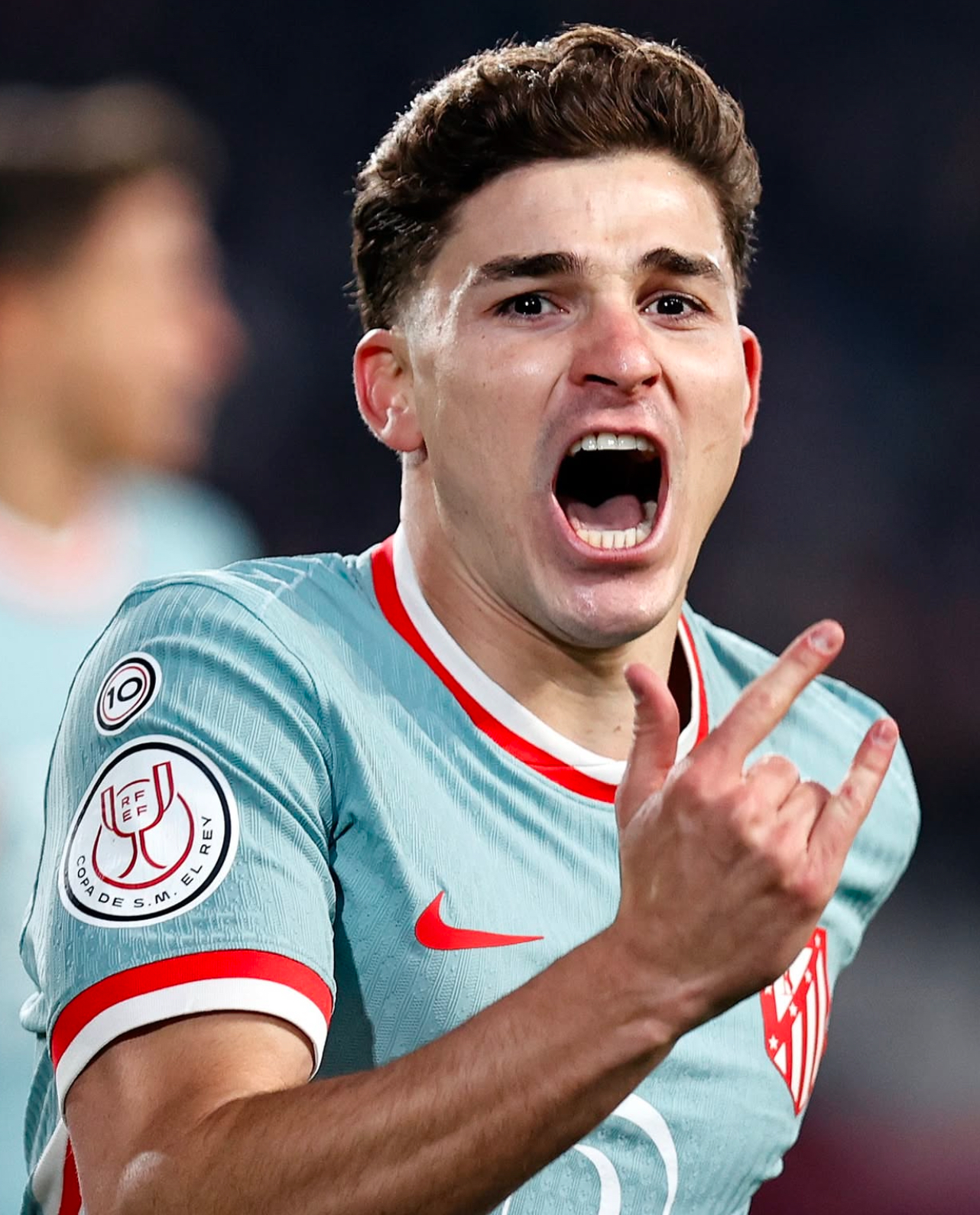 胡利安·阿尔瓦雷斯