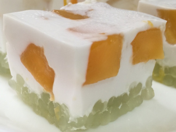 牛奶芒果西米糕