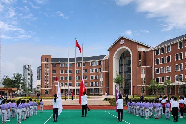 昆明市官渡区南开日新学校