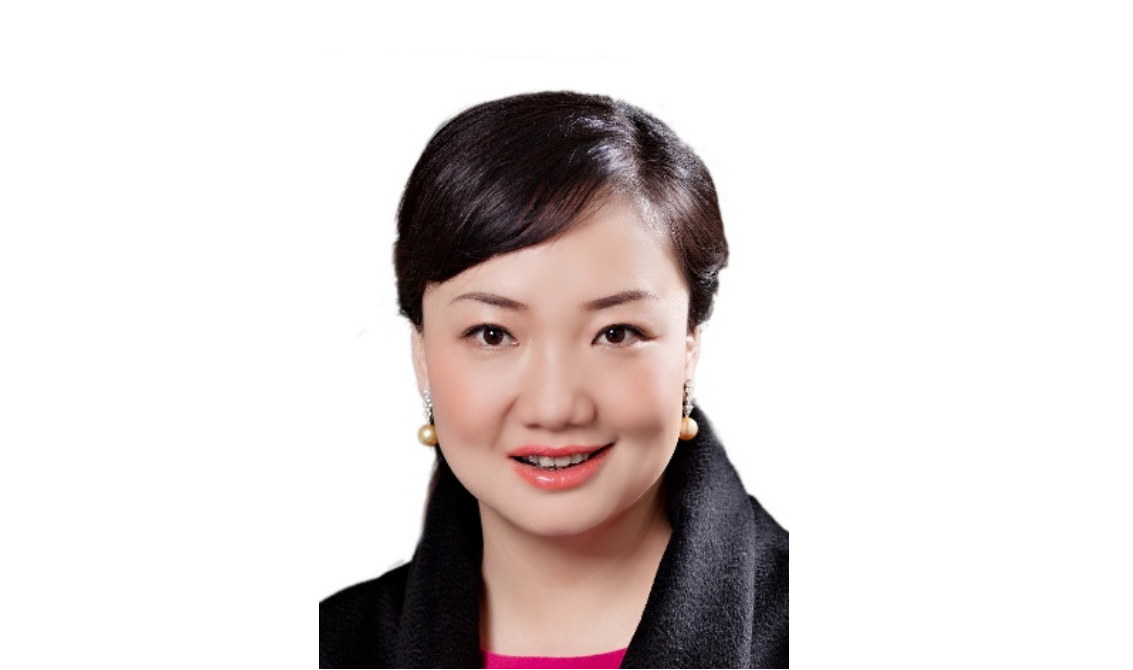 李莹,女,1975年3月生,汉族,昆明市人,硕士研究生学历,经济师职称,云南