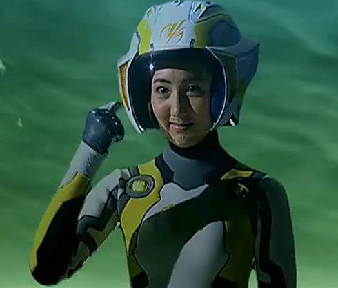  p>伊电瞳是《战斗王ex》里的主角之一,是电战士,代表颜色为黄色.