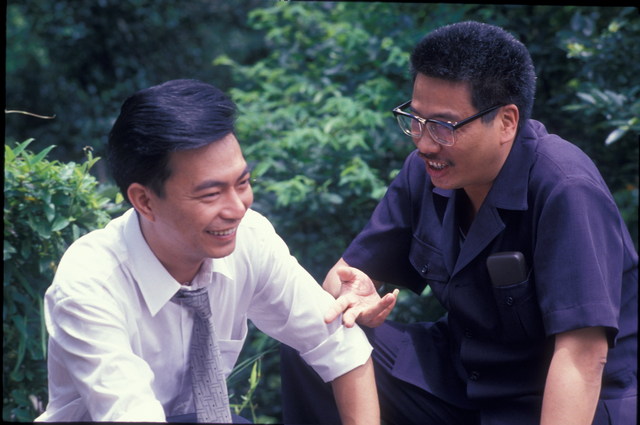  p>剧名:串烧冤家 /p> p>类型:时装 /p> p>播放时间:1989年9月25日 /p