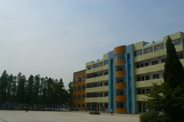 枣阳市鹿头高中