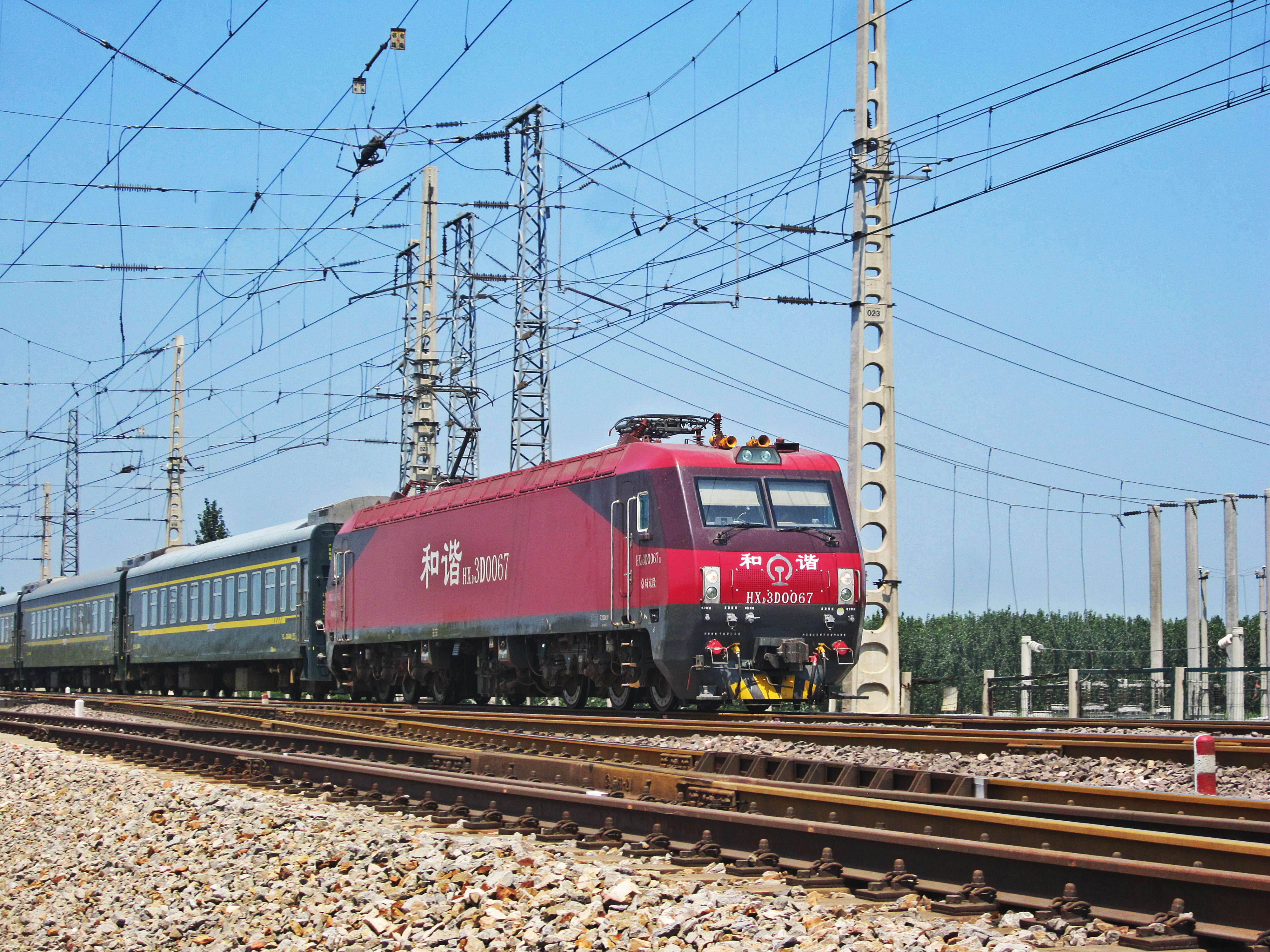 和谐3d型电力机车