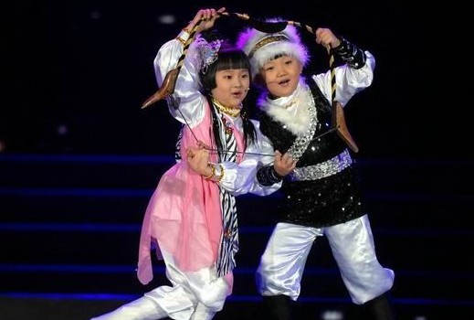  p>哎呀妈呀组合,一个儿童音乐组合,成员张一鸣和苏湘迪.