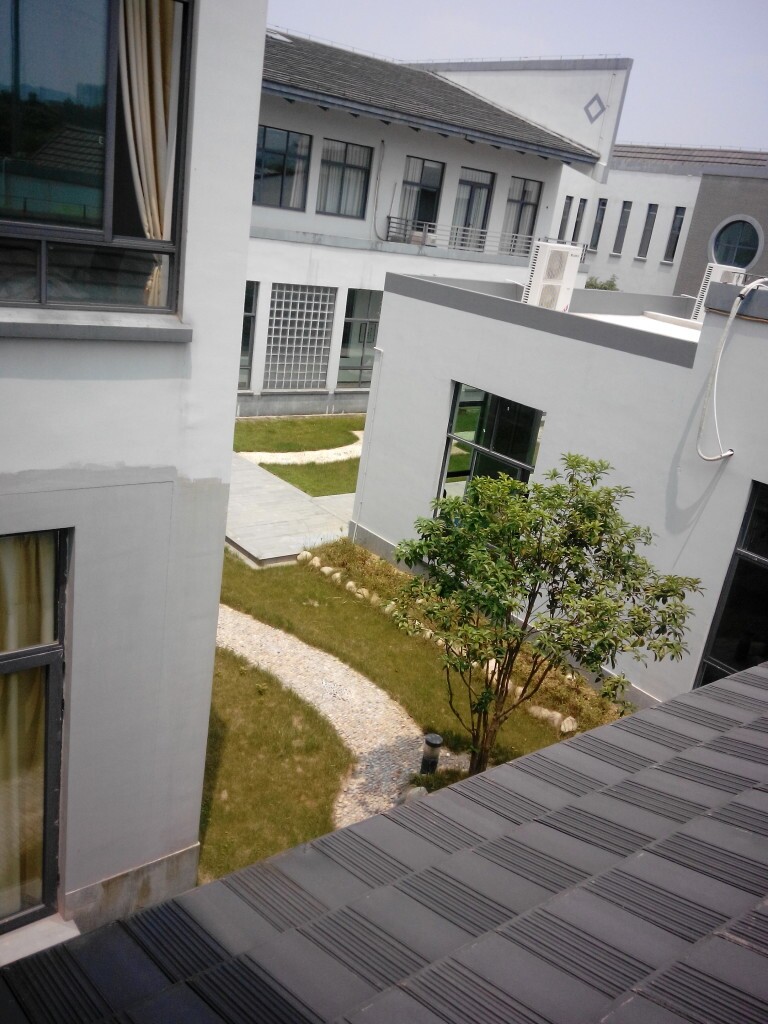  p>宁海县图书馆正式建制于1978年4月,其前身先后是宁海县通俗图书馆