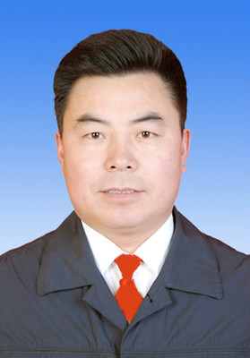 男,汉族,1969年8月出生,甘肃 a target="_blank" href="/item/临洮县