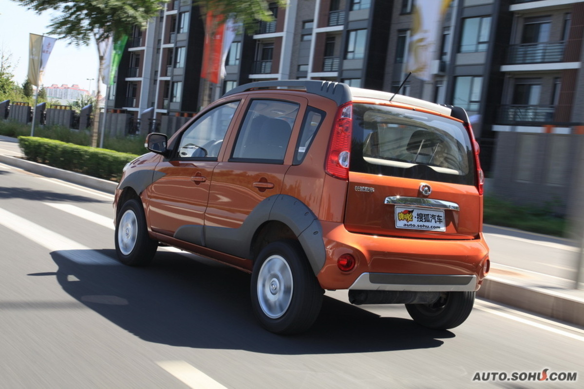  p>长城哈弗m1是一款由长城汽车公司发行的车型,该款车设计可爱动感