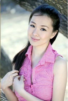  p data-id="gnbl905amu">王格格,中国新生代青