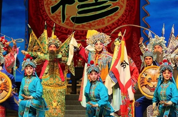  p>《穆桂英挂帅》又名《老征东》《平安王》《杨文广征东》,豫剧剧目