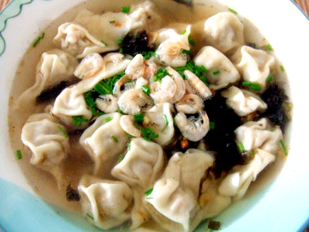 三鲜小馄饨(三鲜小馄饨的馅怎么做好吃)