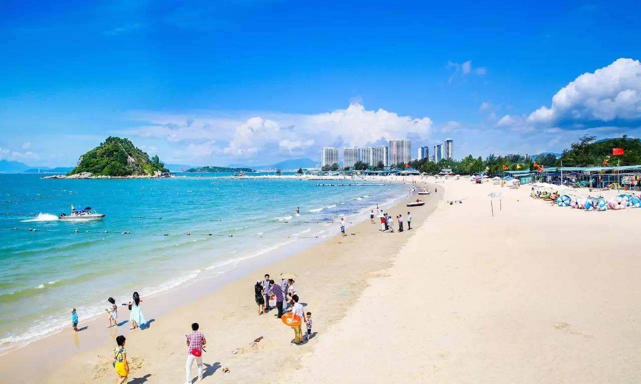 大亚湾海滨泳场