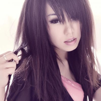  p>带泪的鱼,本名戴丽丽,1993年2月18日出生于江西省,中国内地女歌手.