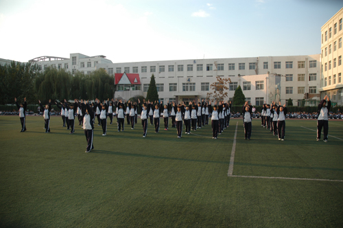 p>阜新市海州高级中学,创办于2000年,位于中国 a href="#" data