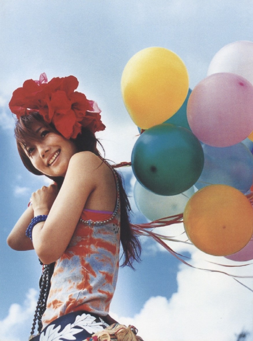  p>大冢爱,1982年9月9日出生于日本大阪市,日本流行音乐女歌手,毕业于