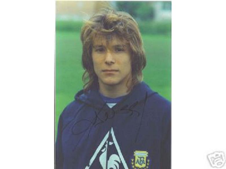 克劳迪奥·卡尼吉亚