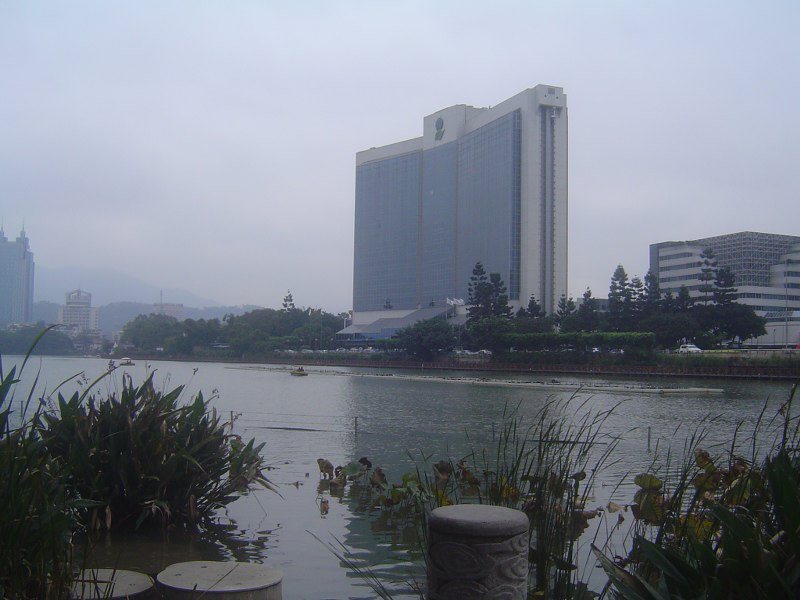  p>福州西湖大酒店是福建省豪华,别具规模的国际五星级大酒店,,被海