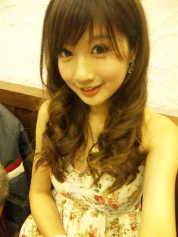  p>陈迪,女,狮子座,175cm,是一名新生代模特,为【昕薇】【嘉人美妆】