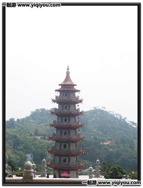  p>塔山风景区位于澄海市涂城乡,山上胜景众多,塔山古寺"山无塔以塔名