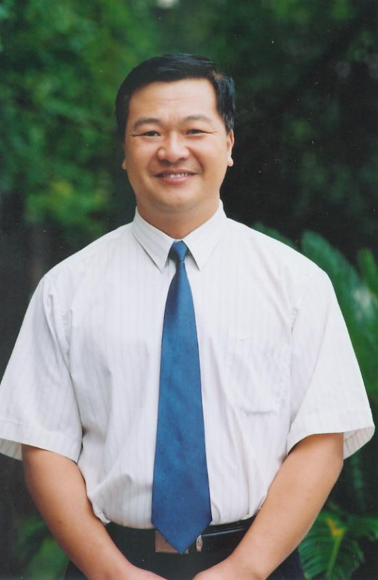  p data-id="spz33whlpayw">陈彦,男, 1963年6月出生,陕西泾阳人,中共