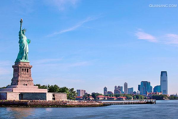  p data-id="gnwv9acgnb">自由岛( a target="