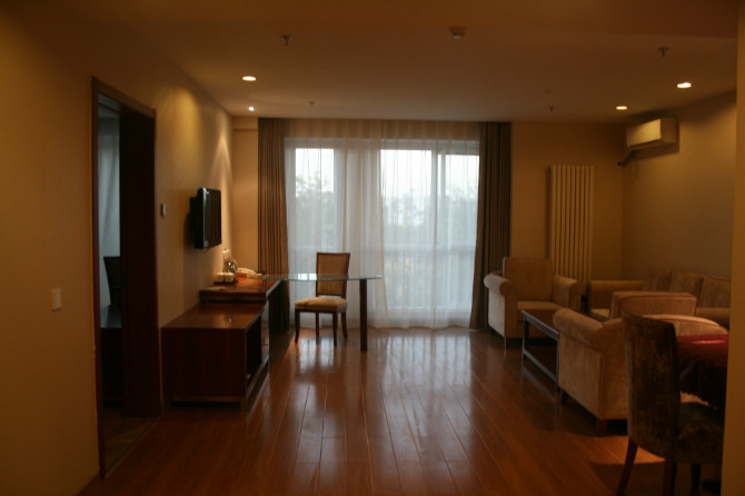 西荣阁商务酒店