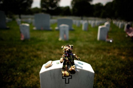  p>阿灵顿国家公墓(arlington national cemetery)坐落于美国 a