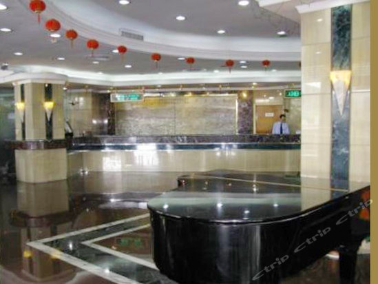  p>深圳惠州酒店位于深圳市最繁华的罗湖商业中心;面对 a target="