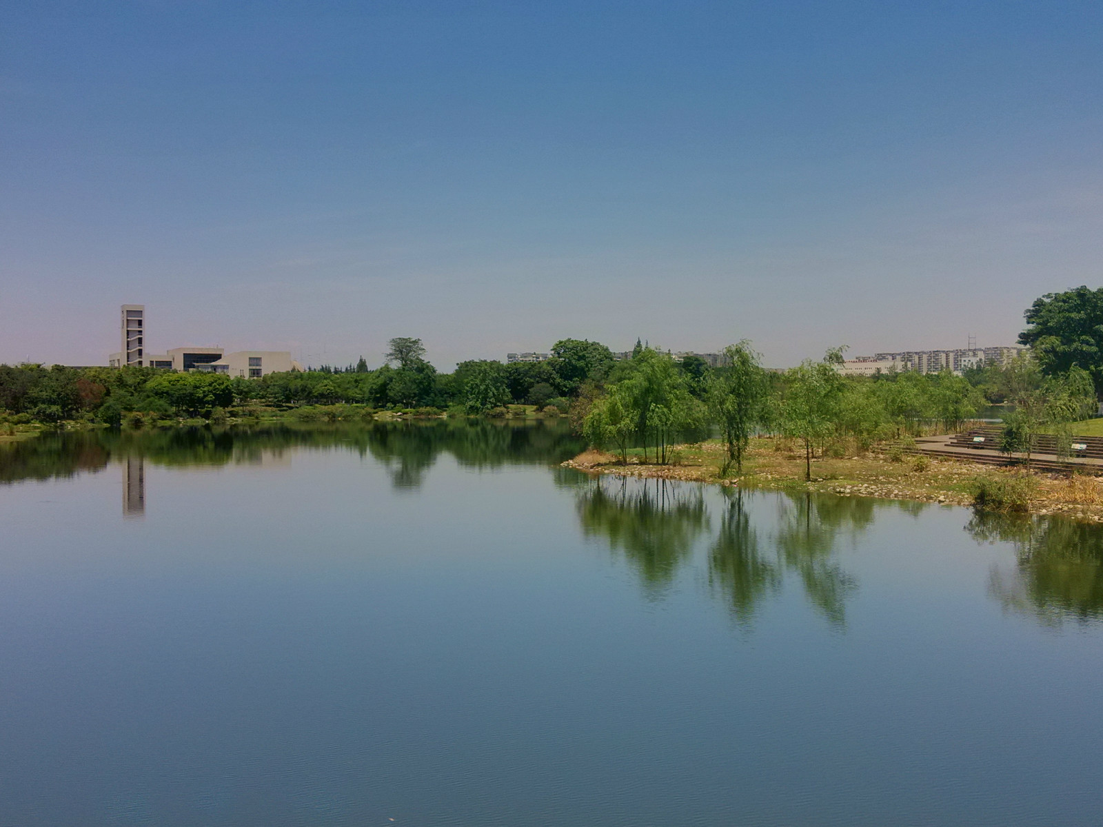  p>四川大学江安校区为川大的本科 a href="#" data-lemmaid="2066788