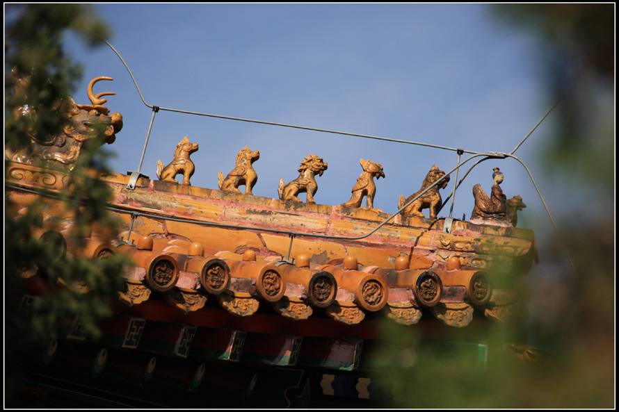  p data-id="gnbvf6j837">吻兽:殿宇屋顶的吻兽,是一种装饰性 a