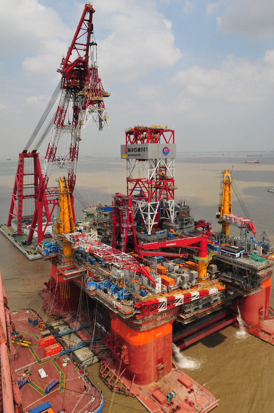 981深水半潜式钻井平台