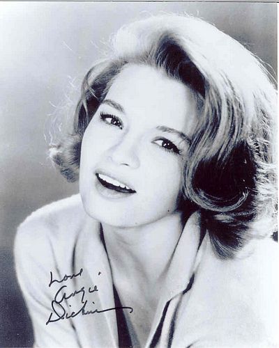  p>安吉·迪金森(angie dickinson),1931年09月30日出生于美国的北达