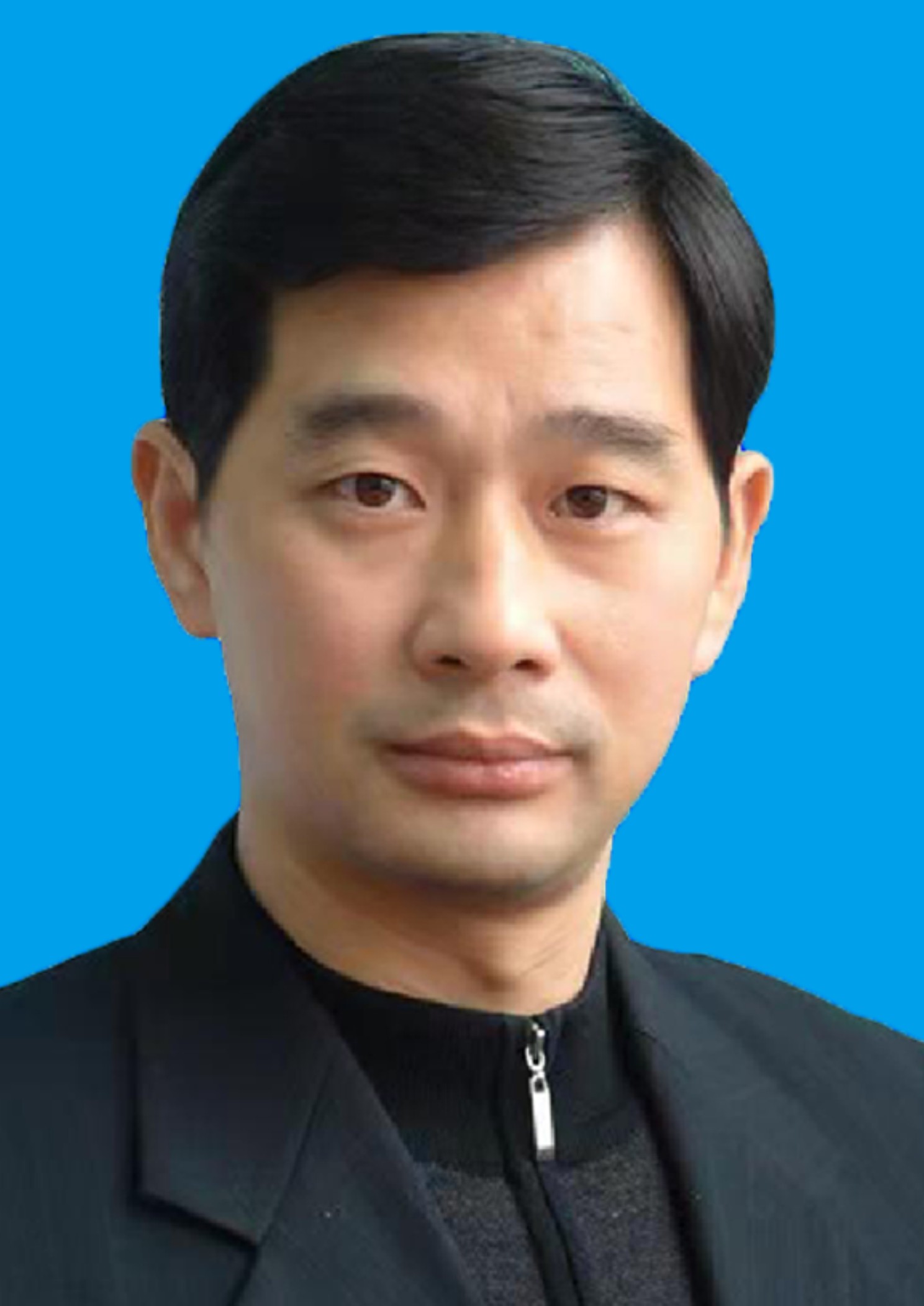 现任中共重庆市合川区委教育工委委员,合川中学党委书记,校长. /p>