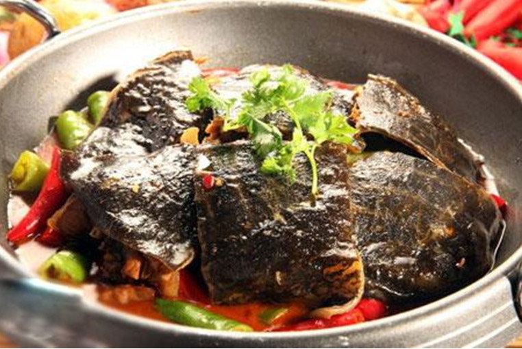 甲鱼蹄筋火锅