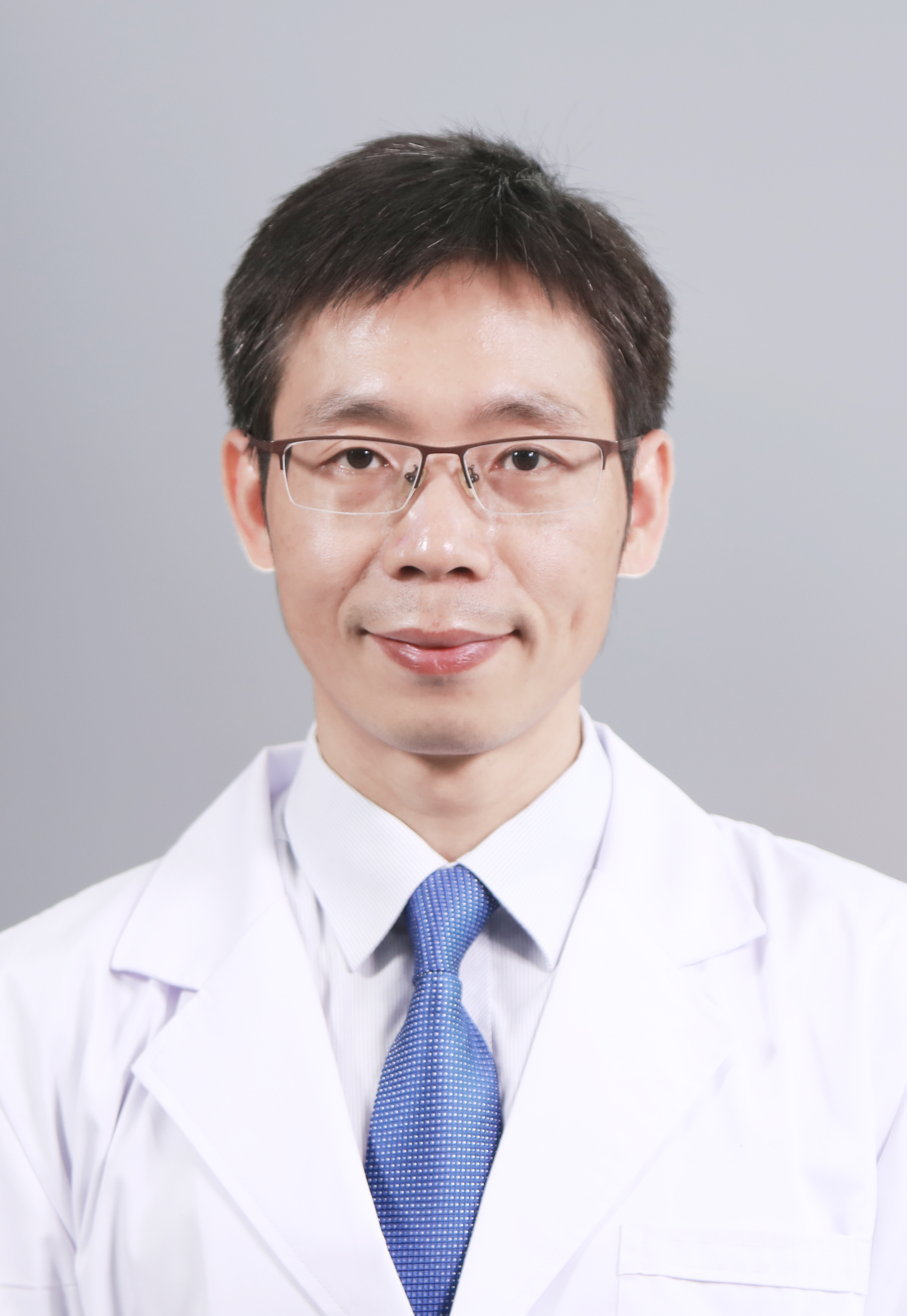  p data-id="gnazgylm0v">郑阳春,男,医学博士, span class="ref"