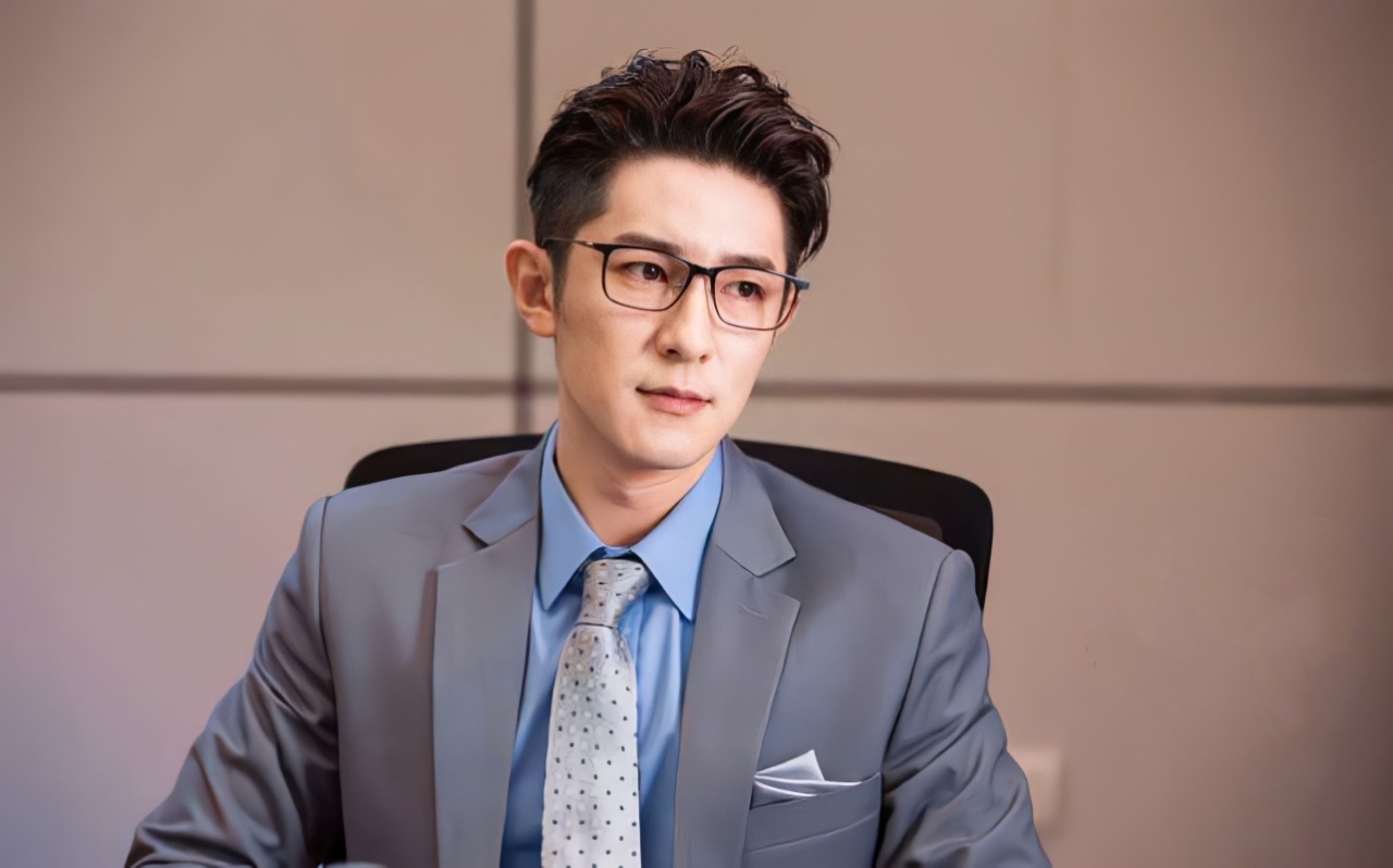  p>高访,都市商战情感剧 a target="_blank" href="/item/《温暖的弦