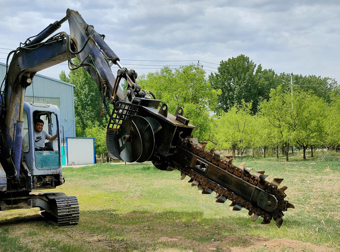 专为20—95马力拖拉机配套使用的新型开沟设备