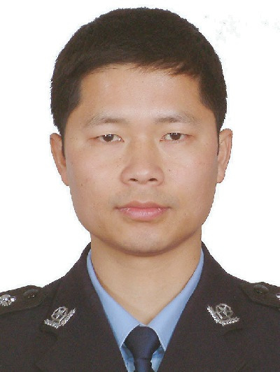  p data-id="uahzlhv1zhkj">曾伟,现任湖南省怀化市溆浦县公安局党委