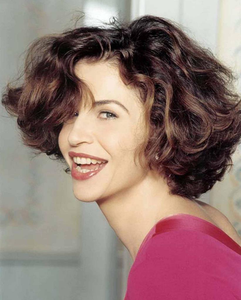  p>安娜·加列娜(anna galiena)是一名影视演员,1954年出生于意大利