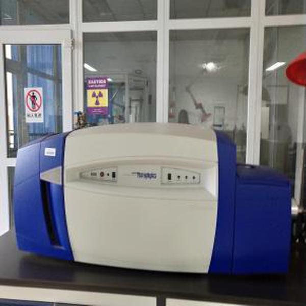 圆二色散光谱仪