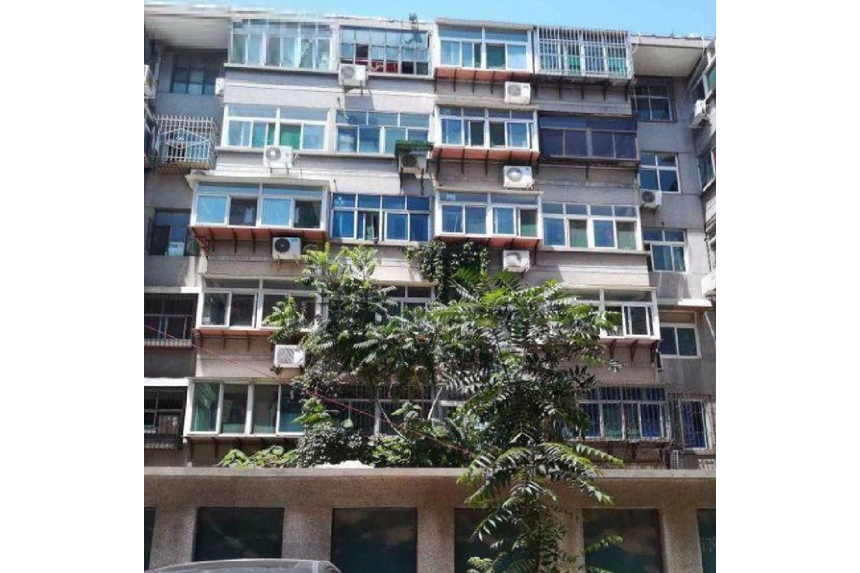  p>花园小区一区位于济南市历城洪家楼,由 a target="_blank" href="