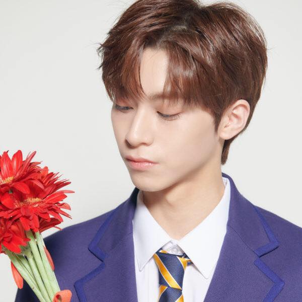  p data-id="gncnhmg6n2">韩基灿,1998年9月6