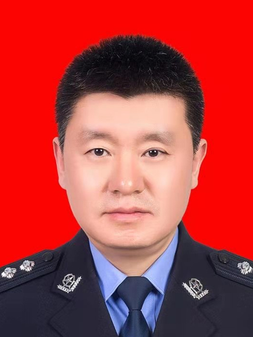  p data-id="sjw4du77josb">杜罡,男,汉族,1979年12月生,山西平定人