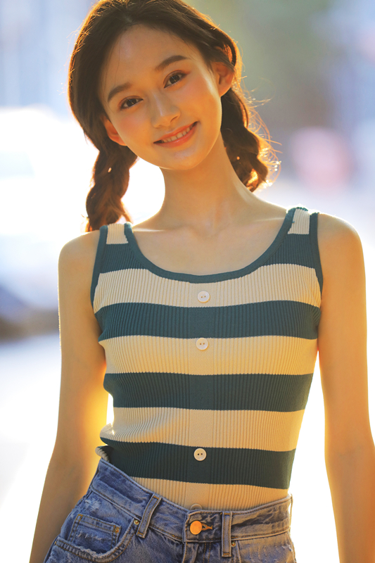 本名马梅芷,2001年12月2日出生于浙江省杭州市,中国内地女演员,就读于