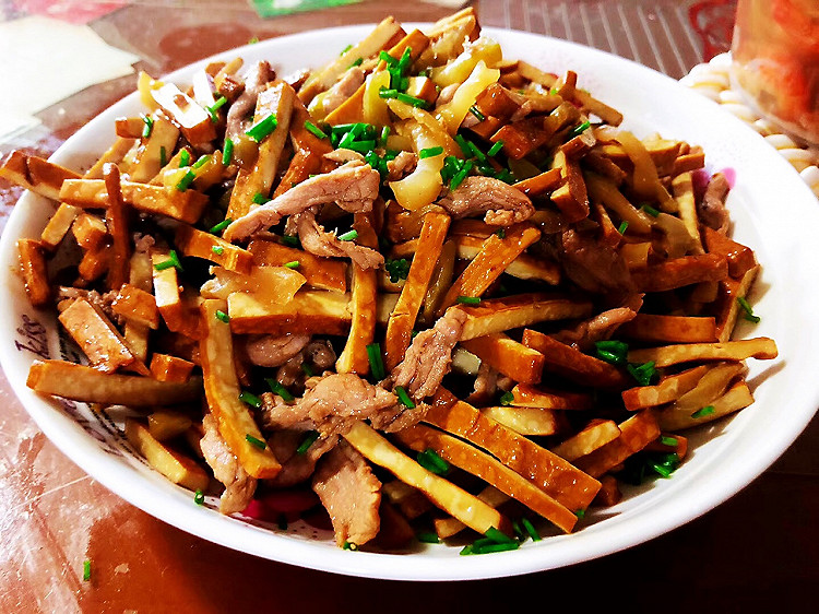 榨菜香干炒肉丝