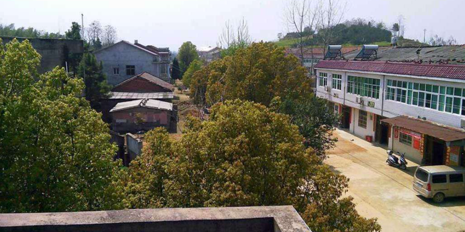  p>彭思镇,隶属于湖北省黄冈市 a target="_blank" href="/item/蕲春